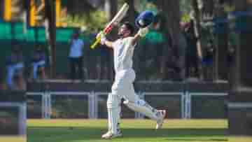 Ranji Trophy: দাদার সতর্ক বার্তাতেই ডাবল সেঞ্চুরি মুশির খানের! কী বলেছিলেন সরফরাজ?