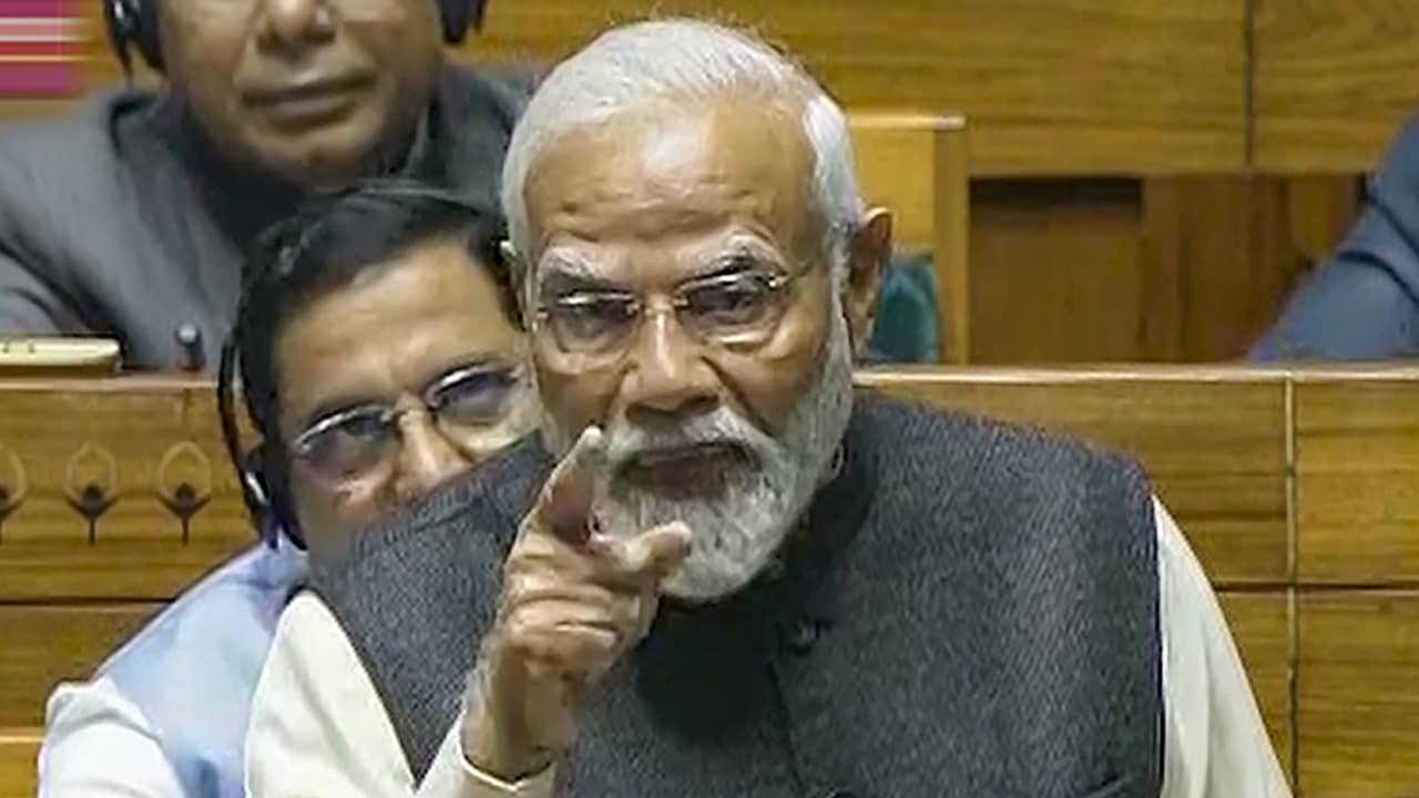 Modi at Lok Sabha: শাহর পরিবার দল চালায় না..., কাকে বলে পরিবারতন্ত্র? ব্যাখ্যা দিলেন মোদী