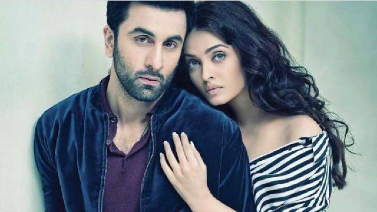 এও সম্ভব? রণবীর কাপুর নিজেই এক সাক্ষাৎকারে এই প্রসঙ্গে মুখ খুলেছিলেন। জানিয়েছিলেন, বিপরীতে ঐশ্বর্য শোনা মাত্রই কাল ঘাম ছুটে গিয়েছিল তাঁর।