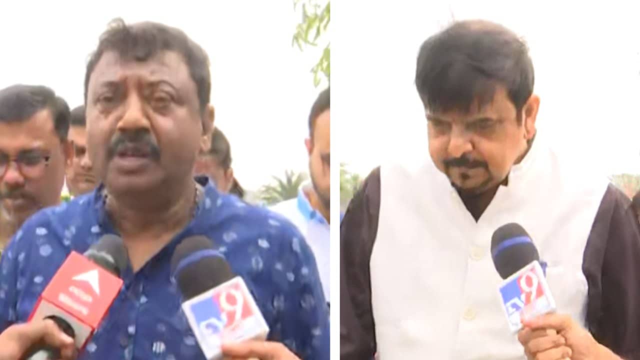 Sandeshkhali: দিনভর সন্দেশখালিতে কাটিয়ে মহিলাদের ক্ষোভের আঁচে সন্দেশখালি ছাড়লেন ২ মন্ত্রী