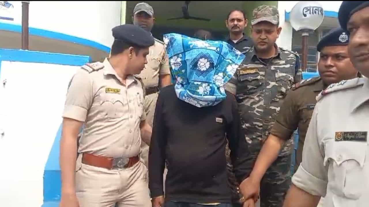 Polba Murder: ছাগলের মৃত্যুতে দেখলেই গালি দিতেন, রাগে গলা কেটে খুন! পোলবায় বিজেপি কর্মীর মায়ের মৃত্যুতে রহস্য উদঘাটন Polba Murder: ছাগলের মৃত্যুতে দেখলেই গালি দিতেন, রাগে গলা কেটে খুন! পোলবায় বিজেপি কর্মীর মায়ের মৃত্যুতে রহস্য উদঘাটন