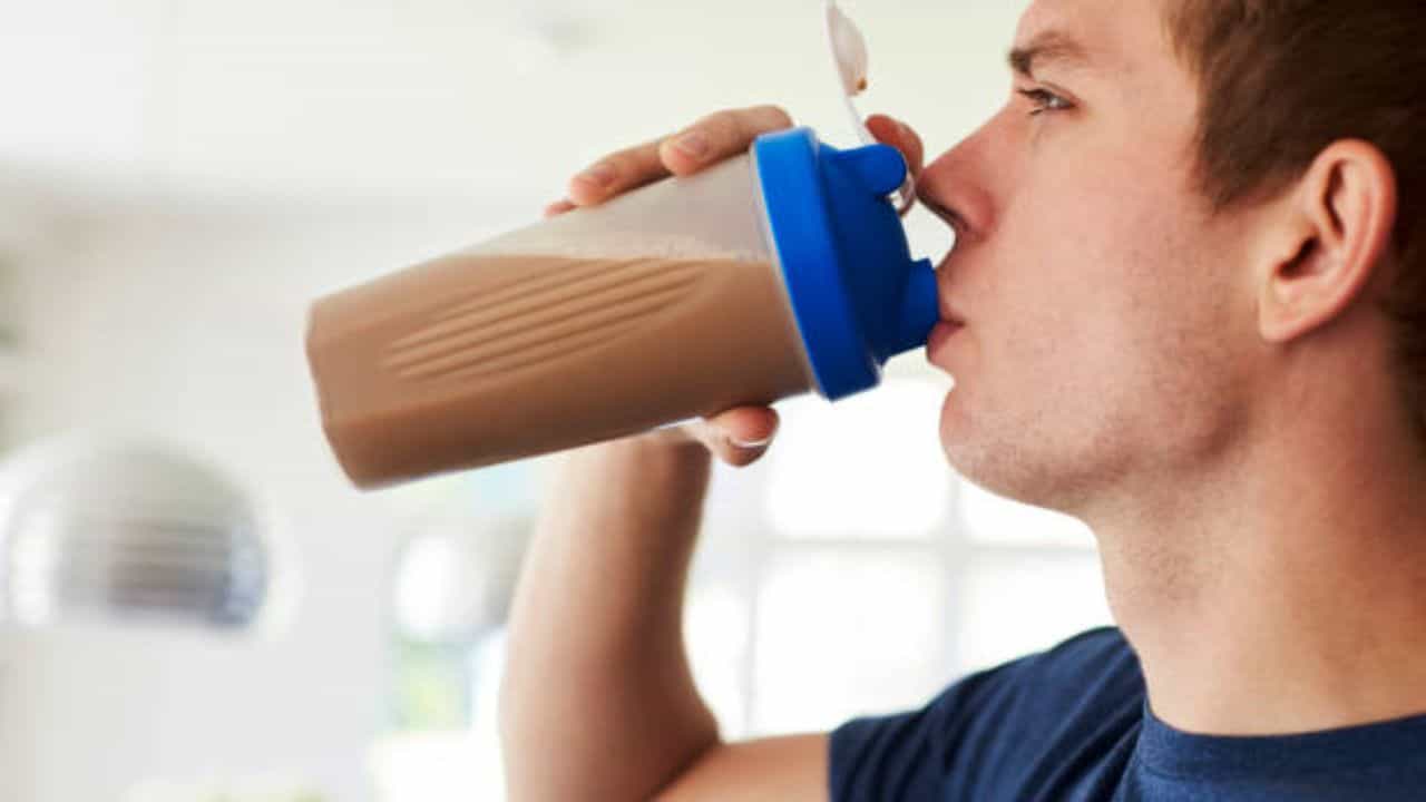Protein For Health: রোজ জিম করছেন সঙ্গে প্রোটিন শেকও খান? সাবধান! হার্টের ক্ষতি হতে পারে Protein For Health: রোজ জিম করছেন সঙ্গে প্রোটিন শেকও খান? সাবধান! হার্টের ক্ষতি হতে পারে