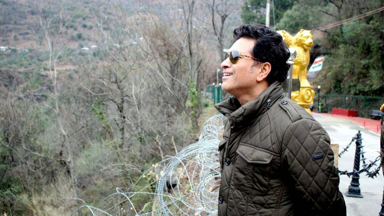 Sachin Tendulkar: পাড়ার গলি থেকে শিবাজী পার্ক... ক্রিকেট জীবনের অজানা গল্প শোনালেন সচিন