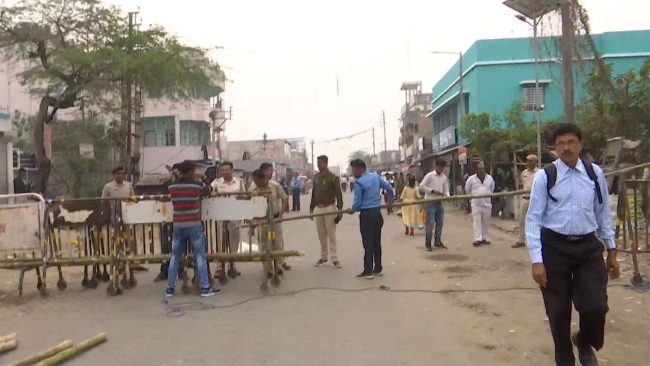 Sandeshkhali: আদালতের ধমকের পর উল্টো চাল পুলিশের, সন্দেশখালির এন্ট্রি-পয়েন্ট গুলোয় জারি ১৪৪ ধারা