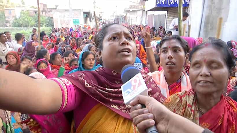 Sandeshkhali: ‘কেন সাংবাদিকদের মারবে? পুলিশকে শাঁখা-চুড়ি পরাব আজ’, ফুঁসছে সন্দেশখালি