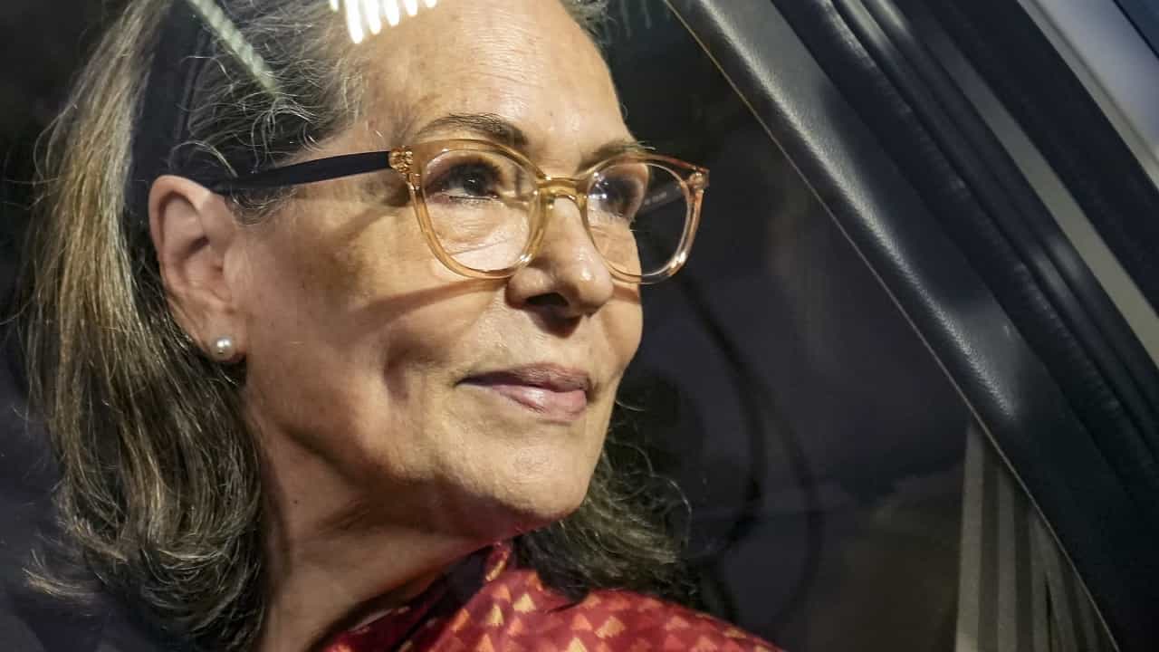 Sonia Gandhi: শরীর ভেঙে গিয়েছে, রাজস্থান থেকে রাজ্যসভার মনোনয়ন সনিয়ার Sonia Gandhi: শরীর ভেঙে গিয়েছে, রাজস্থান থেকে রাজ্যসভার মনোনয়ন সনিয়ার