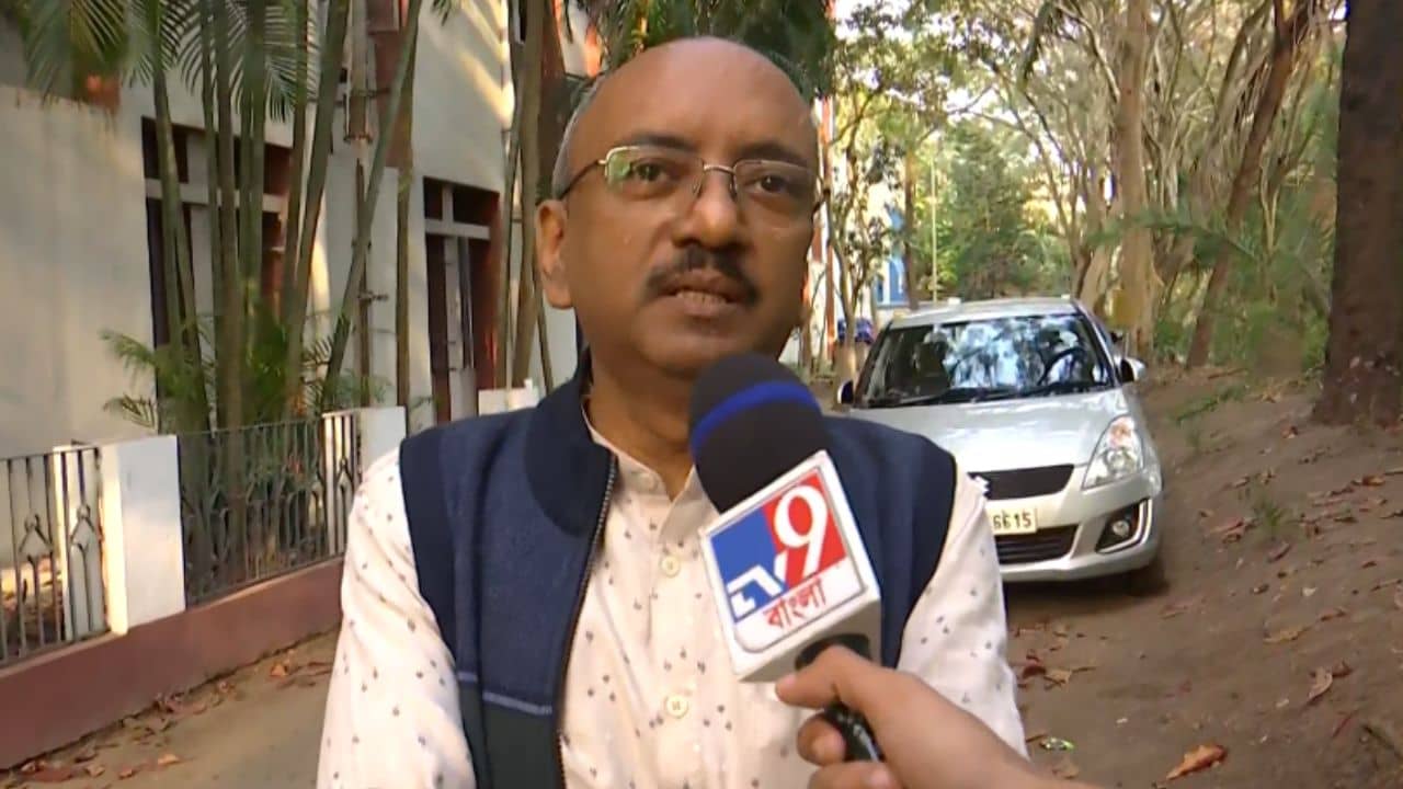 Jadavpur University: পদ থেকে অপসারণ করেছিলেন আচার্য, বুদ্ধদেব বললেন, ভাতা পাচ্ছি, তাই আমিই উপাচার্য