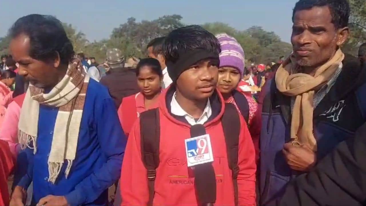 Leopard Panic: চিতাবাঘের আতঙ্কে বুক ঢিপঢিপ মাধ্যমিক পরীক্ষার্থীদের! পরীক্ষাকেন্দ্রে পৌঁছেই শোনাল ভয়ঙ্কর অভিজ্ঞতা