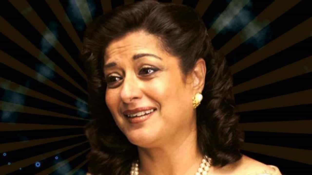 মৌসুমী চট্টোপাধ্যায়, সিনেদুনিয়ার জনপ্রিয় বালিকা বধূ। বাস্তবেও খুব দ্রুত বিয়ের সিদ্ধান্ত নিয়েছিলেন তিনি। ঠিক তিনি নন, তাঁর পরিবারের ইচ্ছেতেই এমনটা ঘটেছিল।