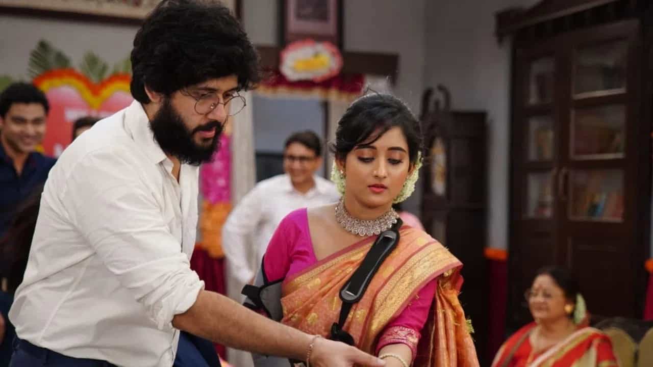 মিঠাইয়ের সঙ্গে কথা হয়? প্রশ্ন শুনেই কী বললেন চর্চিত স্টার আদৃত মিঠাইয়ের সঙ্গে কথা হয়? প্রশ্ন শুনেই কী বললেন চর্চিত স্টার আদৃত