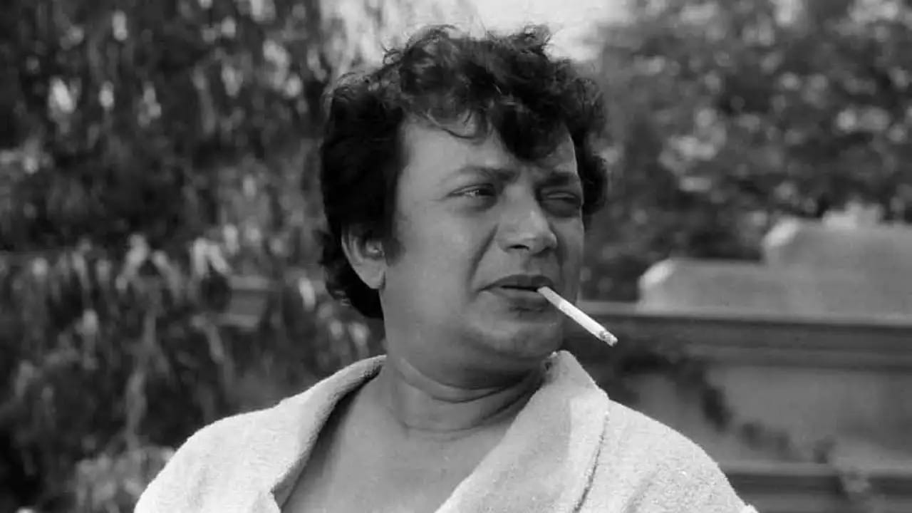 তিনি ভাবতে পারছেন না উত্তমবাবু আর নেই। বলেছিলেন- এই তো সেদিন স্টারদের ক্রিকেট খেলার সময় দেখা হয়েছিল। আমায় দেখে হেসেছিল। সেদিন ওর চোখ দুটো দেখেছিলাম। ভীষণ ক্লান্ত লাগছিল।