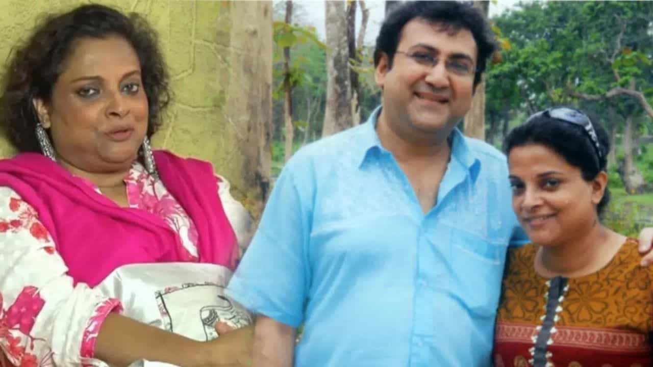 মায়ের দ্বিতীয় বিয়ে দাঁড়িয়ে দেখবে পুত্র, তাই তাঁকে আসর থেকেই সরালেন খেয়ালি মায়ের দ্বিতীয় বিয়ে দাঁড়িয়ে দেখবে পুত্র, তাই তাঁকে আসর থেকেই সরালেন খেয়ালি