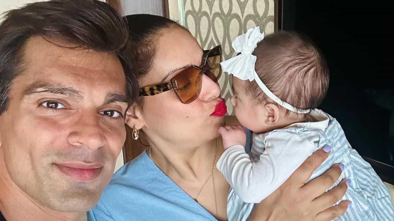 জন্মের পর হৃদযন্ত্রে দুটো ফুটো দেবীর, এখন কেমন আছে বিপাশা বসুর কন্যা? জন্মের পর হৃদযন্ত্রে দুটো ফুটো দেবীর, এখন কেমন আছে বিপাশা বসুর কন্যা?