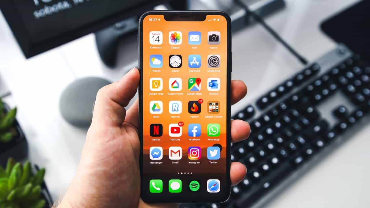 Mobile Recharge: কত টাকার রিচার্জ করেন? এবার বাড়ছে দাম, কত খরচ হবে জানুন Mobile Recharge: কত টাকার রিচার্জ করেন? এবার বাড়ছে দাম, কত খরচ হবে জানুন