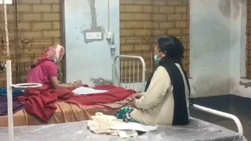 Madhyamik 2024: এক হাতে স্যালাইনের চ্যানেল, অন্য হাতে কলম; হাসপাতালেই দিতে হল মাধ্যমিক