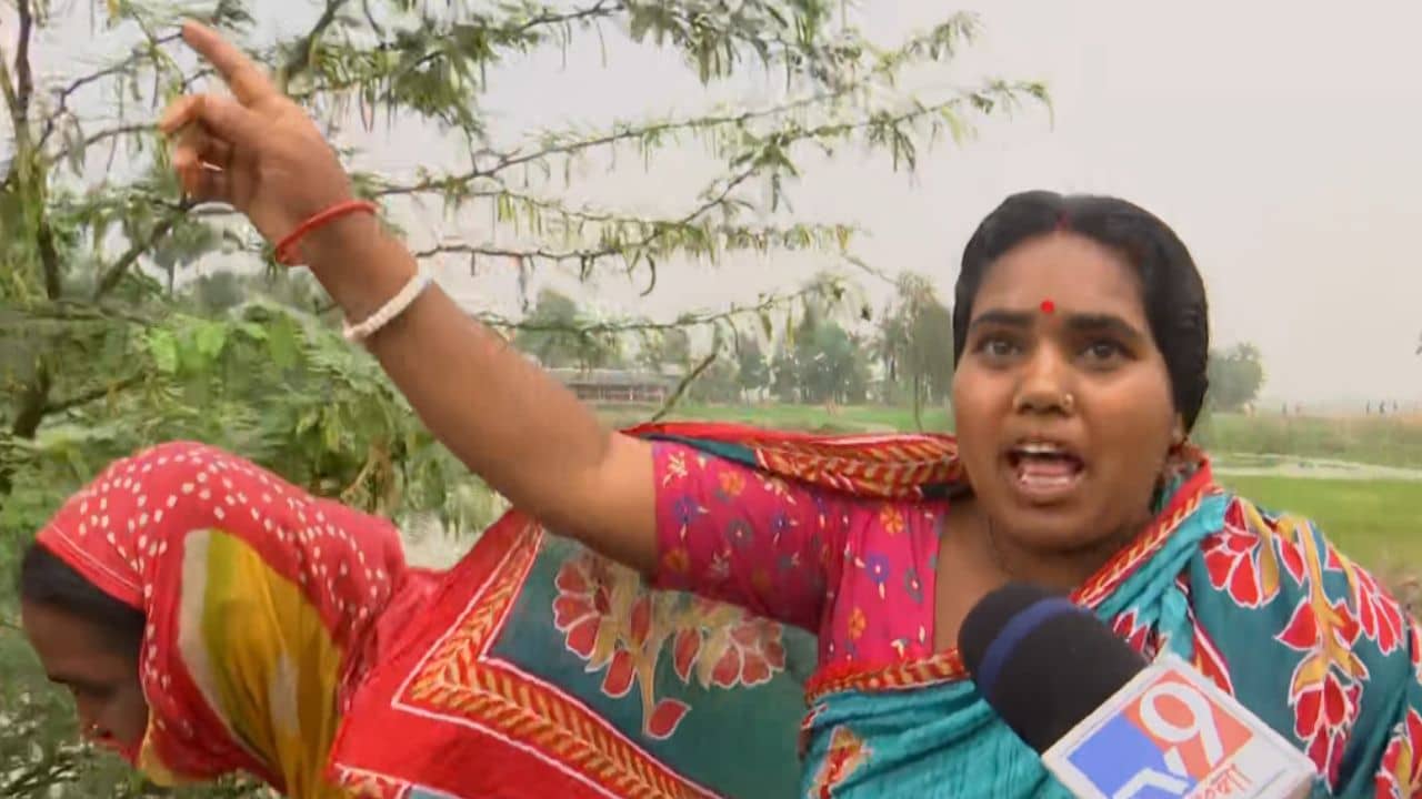 Sandeshkhali Protest: ওর ফাঁসি চাই.., দলে দলে পথে নামছে ঝুপখালির মহিলারা, এবার নিশানায় সিরাজ ডাক্তার