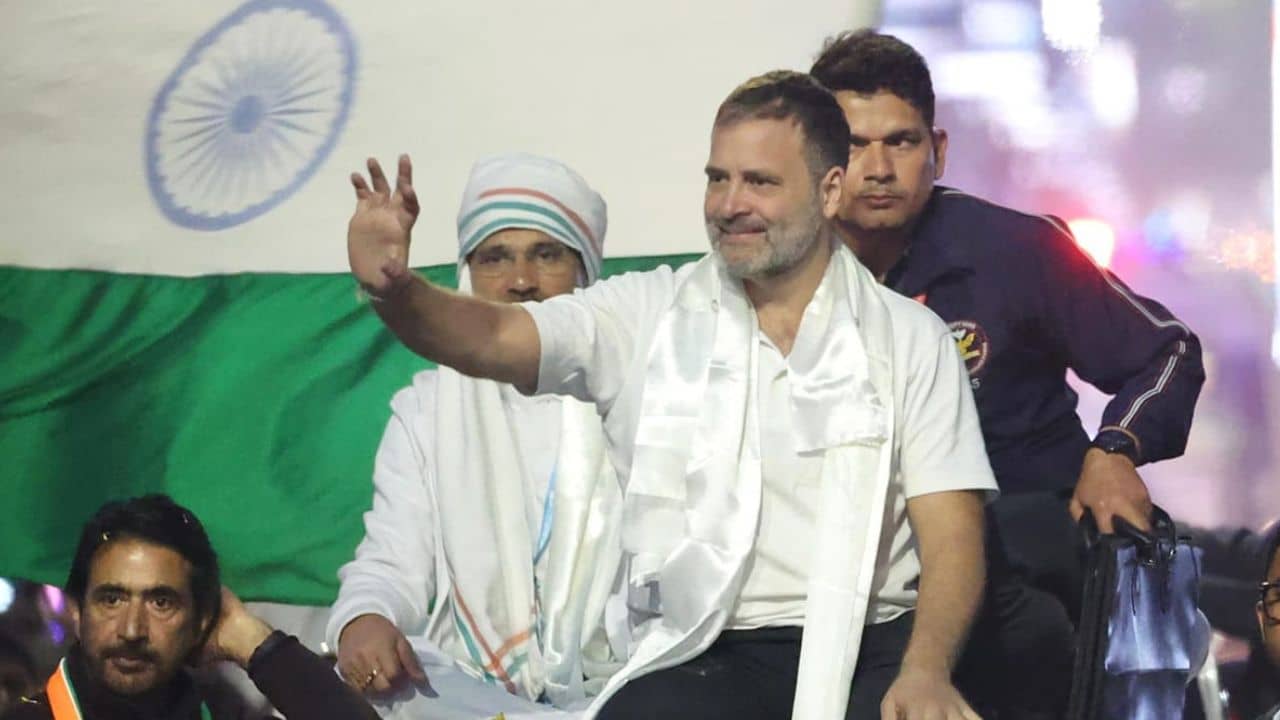 Rahul Gandhi in WB: রাস্তায় হাতও নাড়াতে পারবেন না রাহুল গান্ধী, ফের বাংলায় বাধার মুখে ন্য়ায় যাত্রা