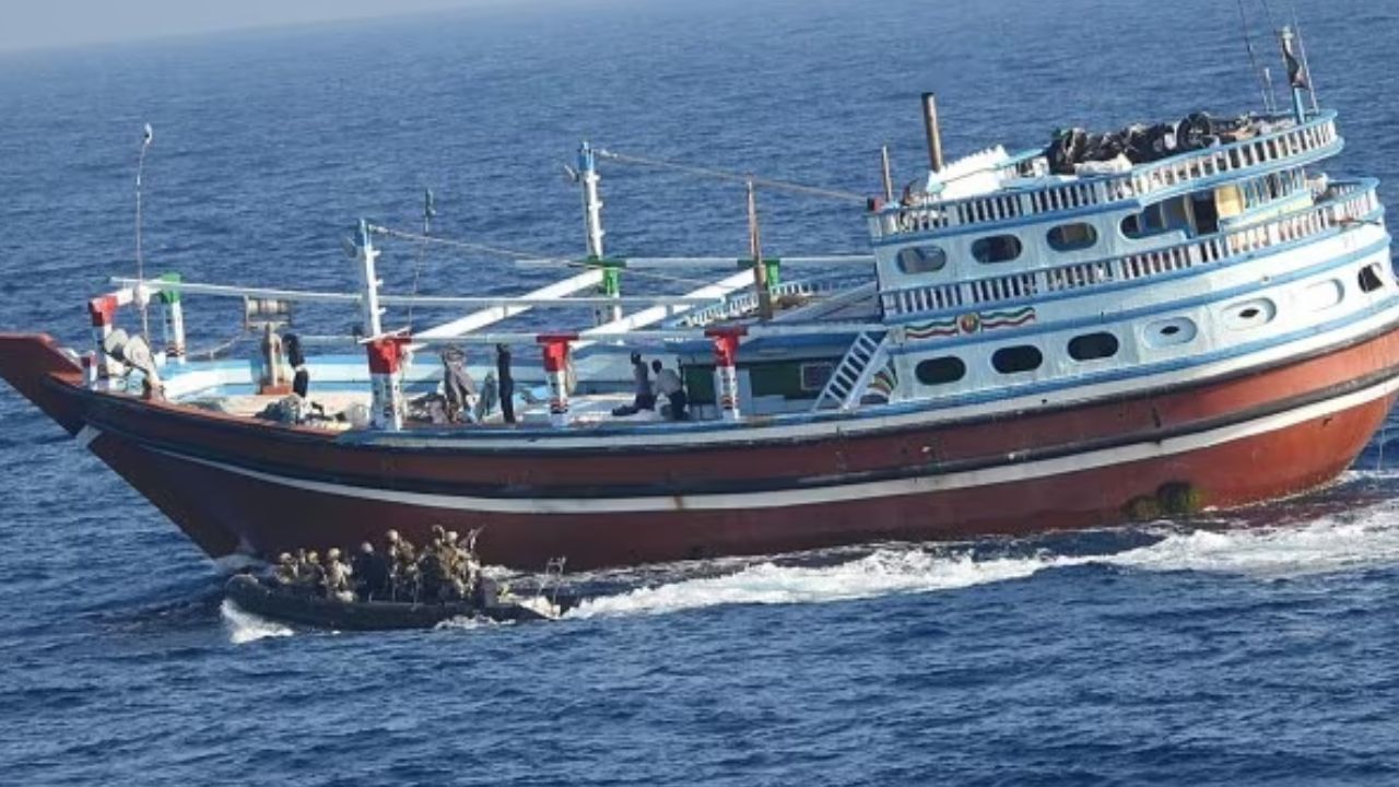 Indian Navy: আরব সাগরে আরও এক সাফল্য ভারতীয় রণতরীর, অপহৃত ভেসেল-সহ ইরান ও পাক নাগরিকদের উদ্ধার