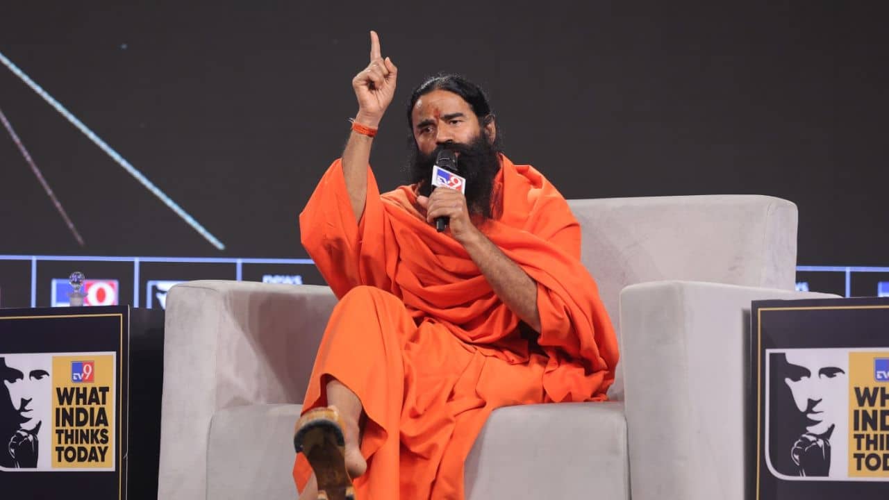 Ramdev at Satta Sammelan: শূন্য থেকে শুরু করেছিলেন রামদেব, সত্তা সম্মেলনে জানালেন আজ তাঁর কত কোটির সম্পত্তি