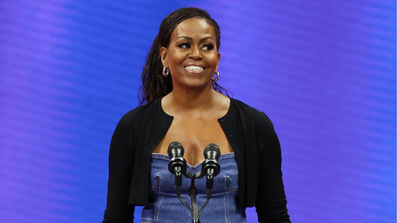 Michelle Obama: প্রেসিডেন্ট হওয়ার দৌড়ে এবার মিশেল ওবামা? কোন পথে আমেরিকার নির্বাচন