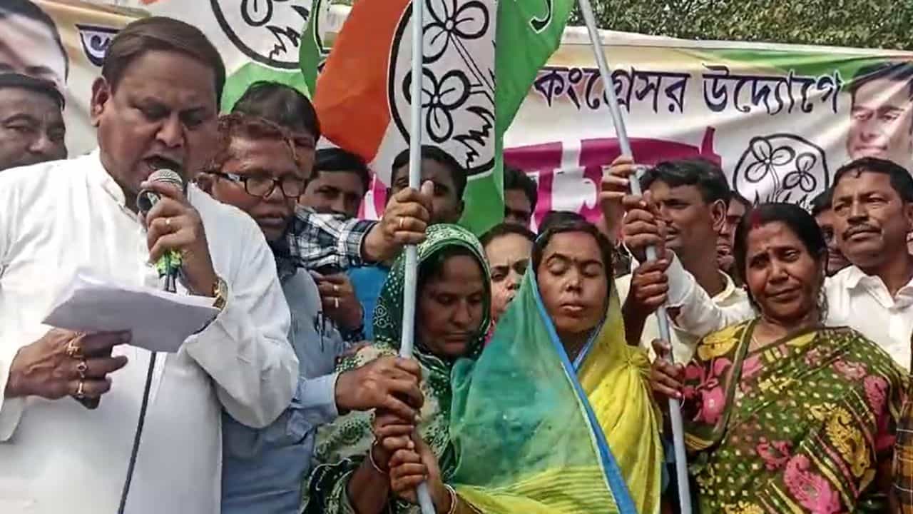 Congress: অধীর-গড়ে পঞ্চায়েত হাতছাড়া কংগ্রেসের Congress: অধীর-গড়ে পঞ্চায়েত হাতছাড়া কংগ্রেসের