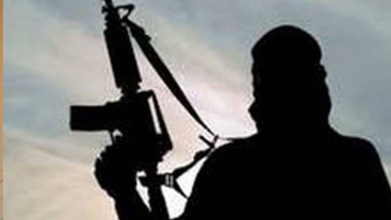 Terror Attack: কাকভোরেই রক্তাক্ত পাকিস্তান, টুরবুত বিমানঘাঁটিতে জঙ্গি হামলা