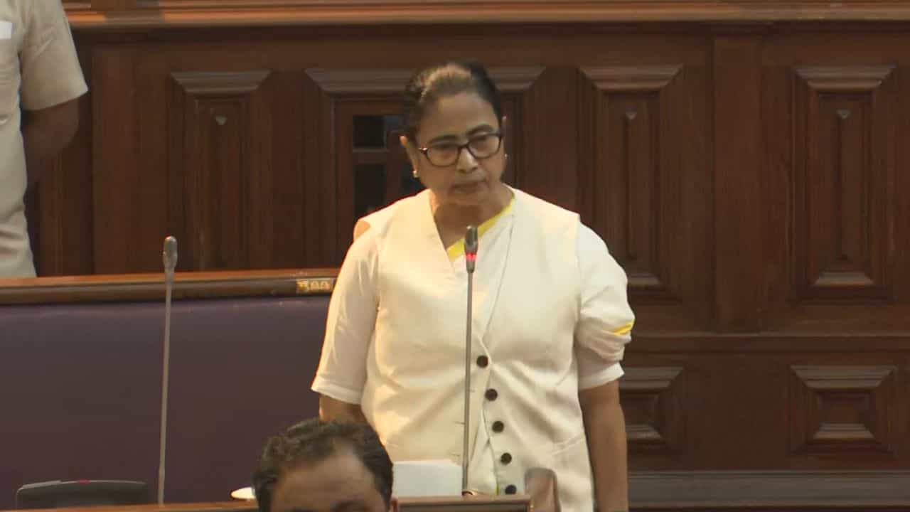 Mamata Banerjee: সন্দেশখালিতে আরএসএস-এর ঘাঁটি... শাহজাহানকে টার্গেট করে ঢুকেছিল: মমতা Mamata Banerjee: সন্দেশখালিতে আরএসএস-এর ঘাঁটি... শাহজাহানকে টার্গেট করে ঢুকেছিল: মমতা