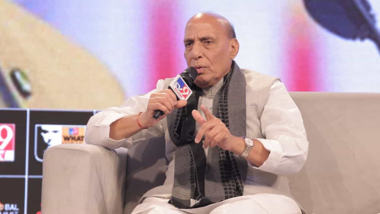 Rajnath Singh at Satta Sammelan: চিন-পাকিস্তান-কাশ্মীর ও রাহুল, রাজনাথের কিছু বিস্ফোরক মন্তব্য Rajnath Singh at Satta Sammelan: চিন-পাকিস্তান-কাশ্মীর ও রাহুল, রাজনাথের কিছু বিস্ফোরক মন্তব্য