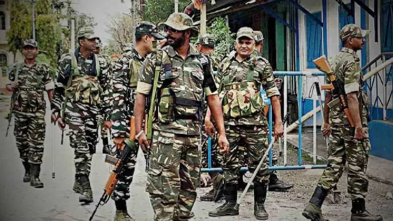 Loksabha Election 2024: ১ মার্চ ১০০ কোম্পানি কেন্দ্রীয় বাহিনী রাজ্যে, নজিরবিহীন পদক্ষেপ কমিশনের Loksabha Election 2024: ১ মার্চ ১০০ কোম্পানি কেন্দ্রীয় বাহিনী রাজ্যে, নজিরবিহীন পদক্ষেপ কমিশনের