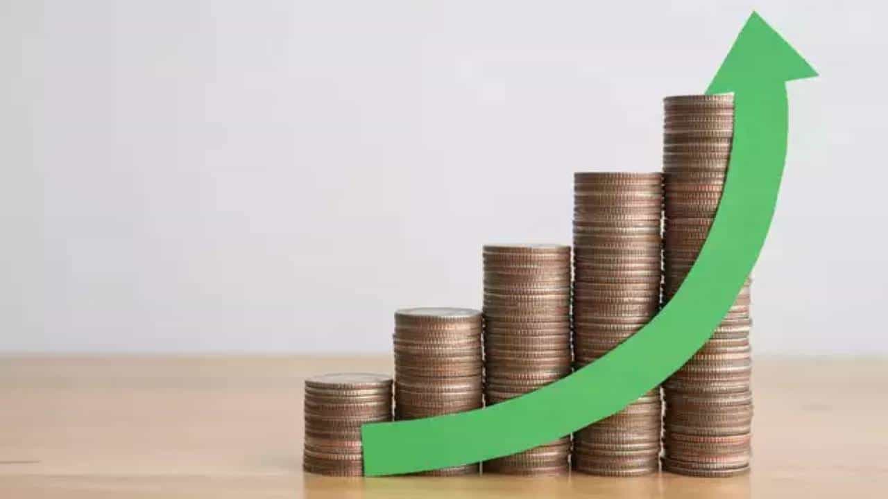 High Return in Small Cap: ৭০ শতাংশের বেশি রিটার্ন! এই চার ফান্ড যেন সোনার খাজানা High Return in Small Cap: ৭০ শতাংশের বেশি রিটার্ন! এই চার ফান্ড যেন সোনার খাজানা