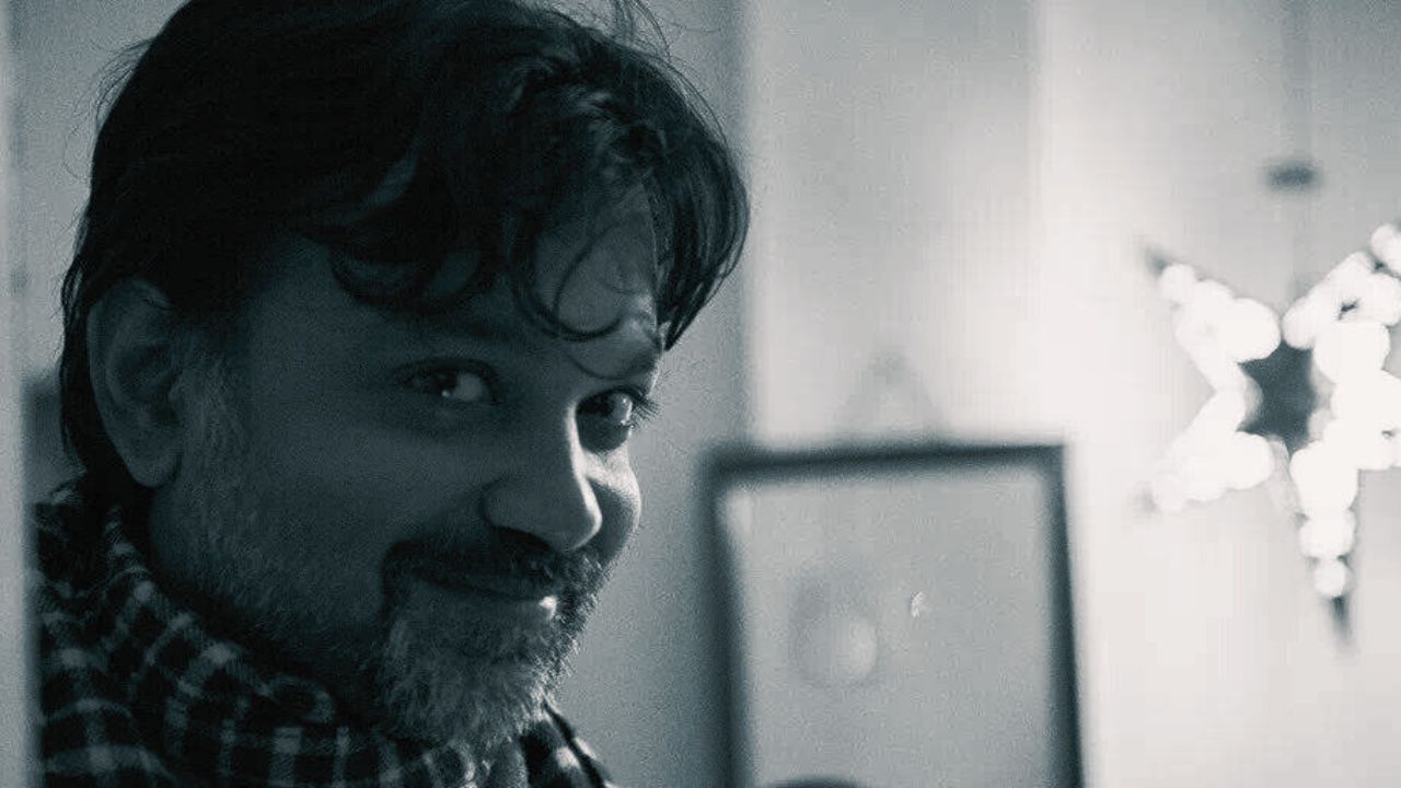 'বাবা' হলেন সৃজিত মুখোপাধ্যায়, সদ্যজাত কন্যাকে নিয়ে বাড়ি এলেন পরিচালক, নাম কী জানেন? 'বাবা' হলেন সৃজিত মুখোপাধ্যায়, সদ্যজাত কন্যাকে নিয়ে বাড়ি এলেন পরিচালক, নাম কী জানেন?