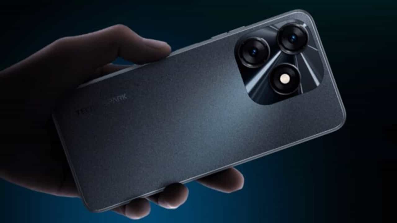 Tecno স্মার্টফোন নিয়ে এল মাত্র 9000 টাকায়, দামি ফোনের মতো ফিচার থেকে ক্যামেরা Tecno স্মার্টফোন নিয়ে এল মাত্র 9000 টাকায়, দামি ফোনের মতো ফিচার থেকে ক্যামেরা