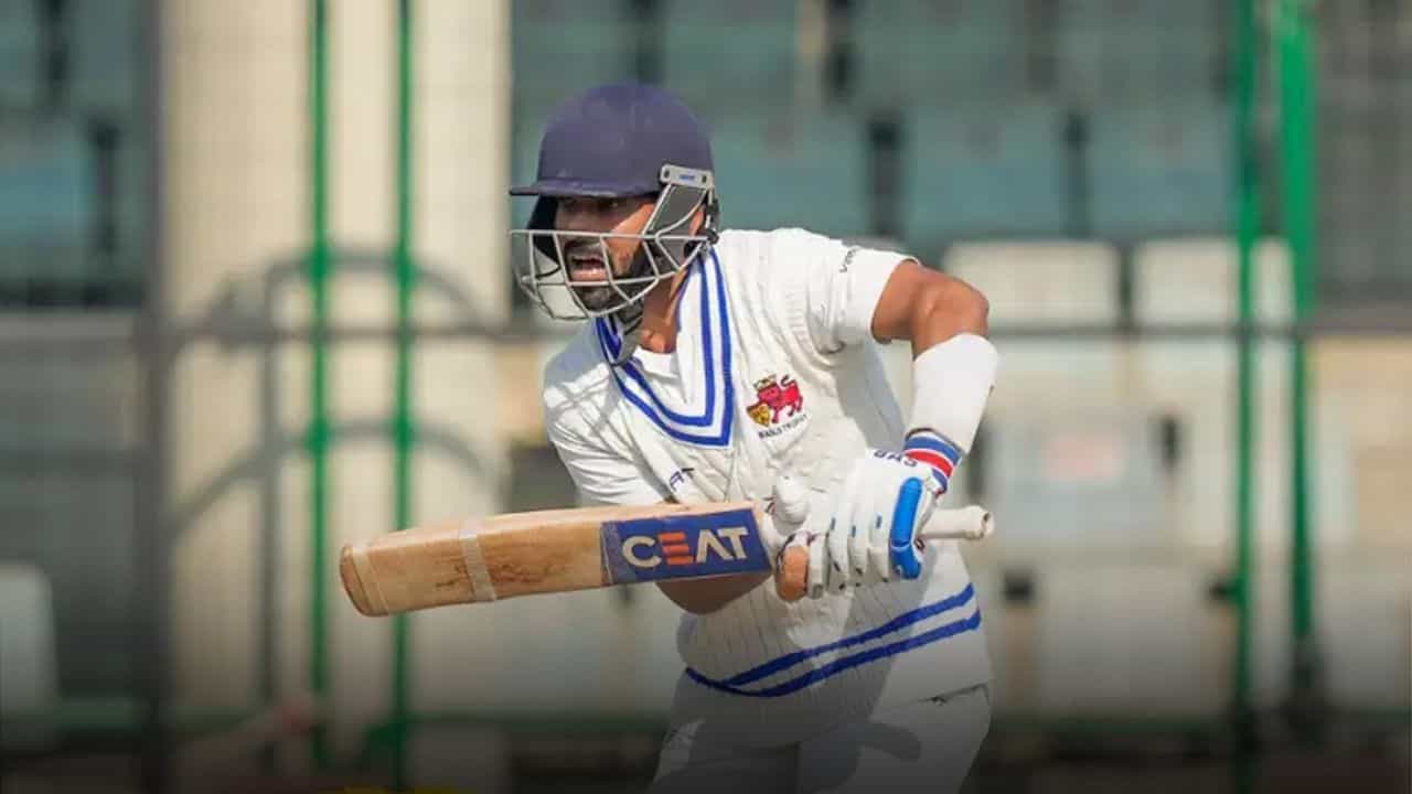Ajinkya Rahane: কভার ড্রাইভ মেরে হাফসেঞ্চুরি, রঞ্জি ফাইনালে জ্বলে উঠলেন অজিঙ্ক রাহানে Ajinkya Rahane: কভার ড্রাইভ মেরে হাফসেঞ্চুরি, রঞ্জি ফাইনালে জ্বলে উঠলেন অজিঙ্ক রাহানে