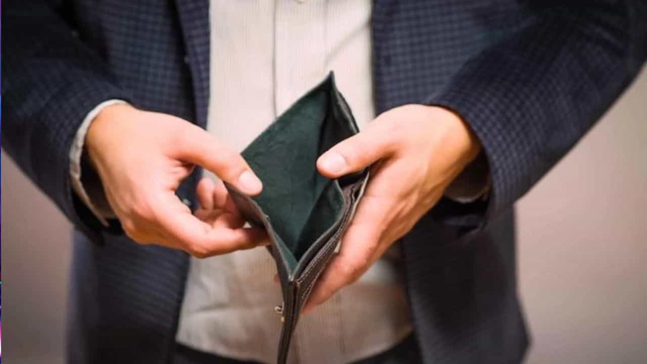 Astro Tips for Money: মাসের শেষে পকেট ফাঁকা! অর্থ সঞ্চয়ে বাধা এলে আজ থেকেই করুন এই কাজ Astro Tips for Money: মাসের শেষে পকেট ফাঁকা! অর্থ সঞ্চয়ে বাধা এলে আজ থেকেই করুন এই কাজ
