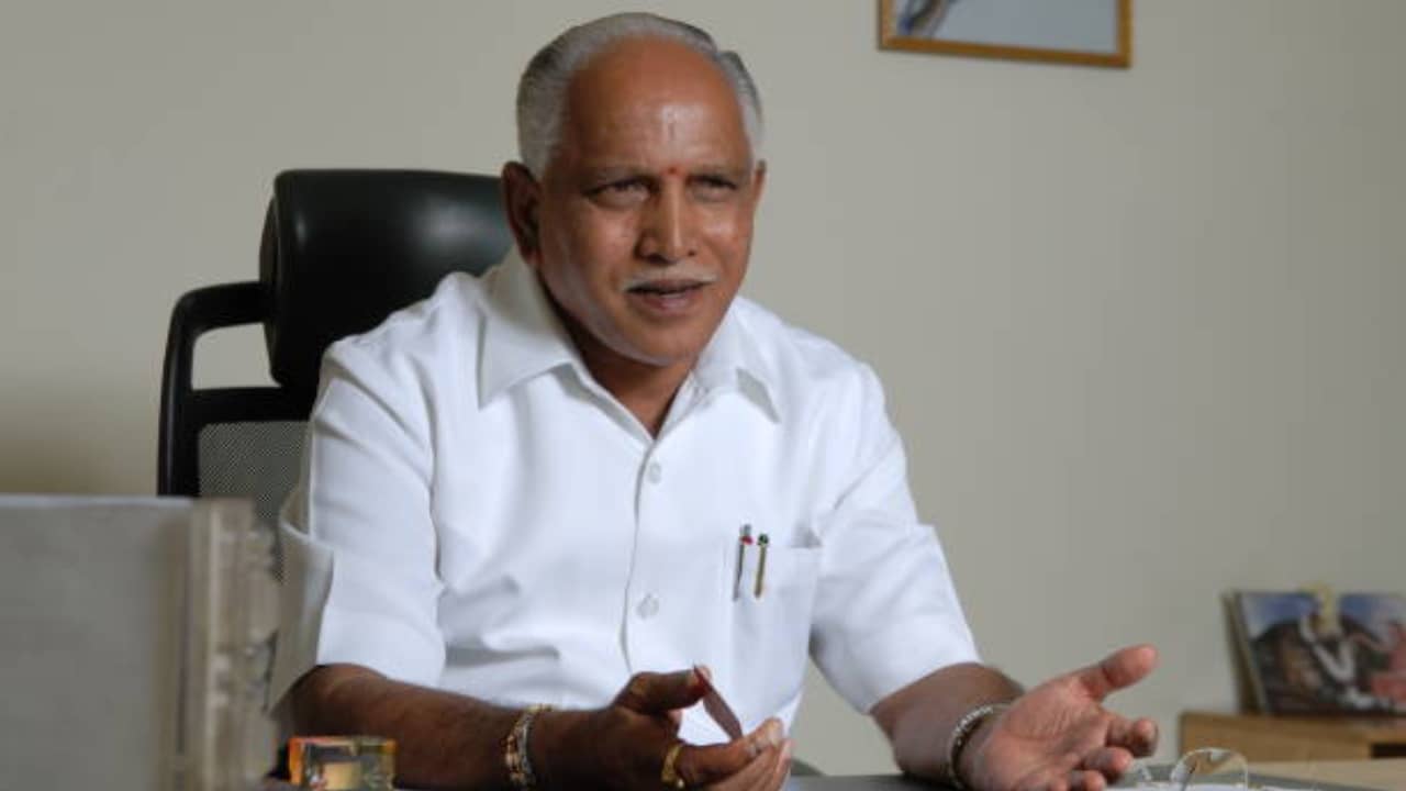 BS Yediyurappa: পকসো আইনে গ্রেফতারি পরোয়ানা বিজেপি নেতা ইয়েদুরাপ্পার বিরুদ্ধে!