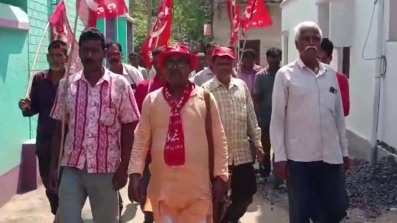 CPM: রবিবাসরীয় প্রচারে বাজারকেই জনসংযোগের মাধ্যম হিসাবে বাছলেন বামপ্রার্থী