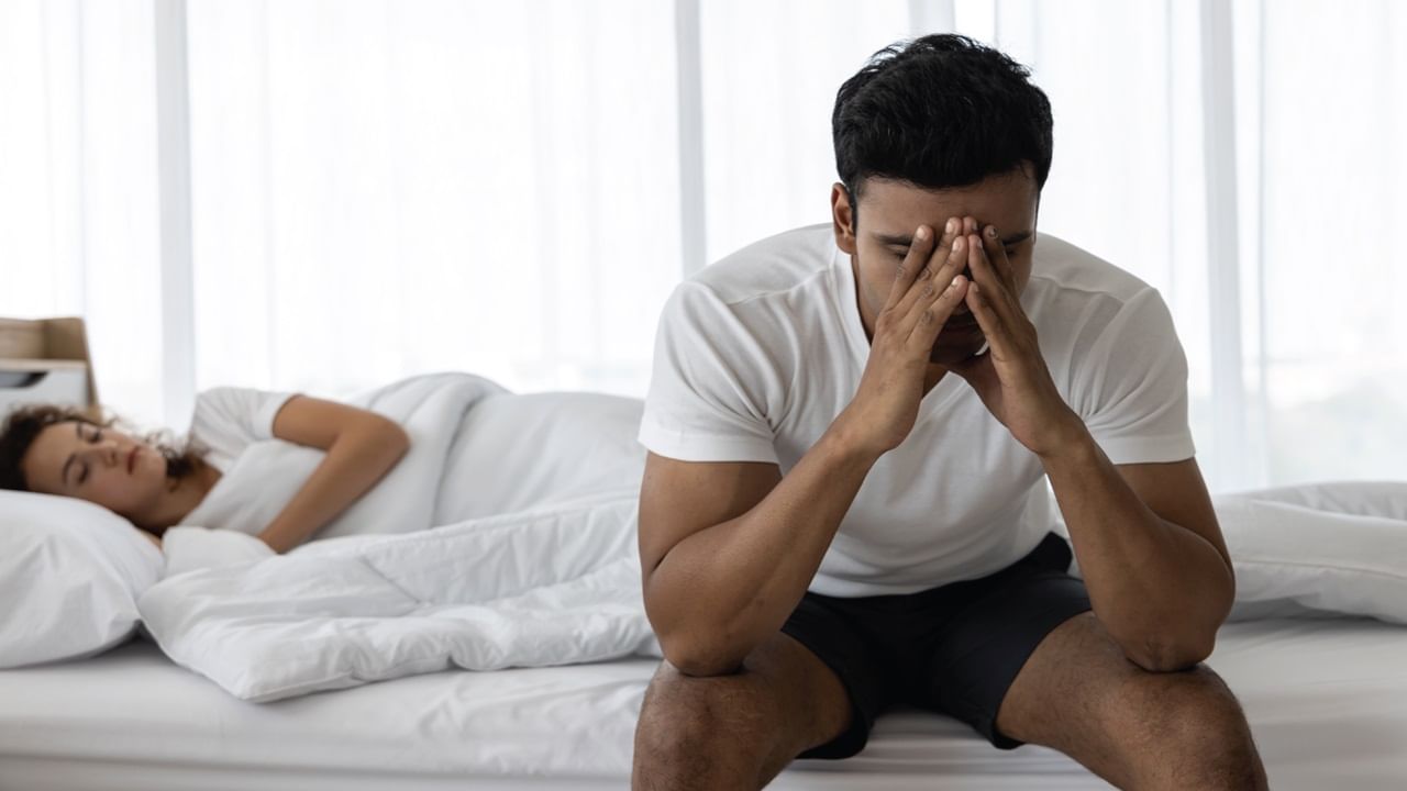 আজকাল বহু মানুষের শীঘ্রপতন বা প্রিম্যাচিওর ইজাকুলেশনের সমস্যা রয়েছে। তা থেকে মুক্তি পেতে প্রচুর উপায় খুঁজছেন। আর ছুটছেন ডাক্তারের কাছে।