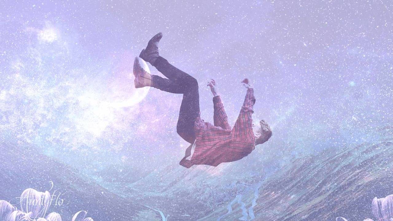 Swapna Shastra: স্বপ্নে বার বার খাদে বা পিছলে পড়ে যাওয়ার স্বপ্ন দেখা কীসের লক্ষণ, জানেন?