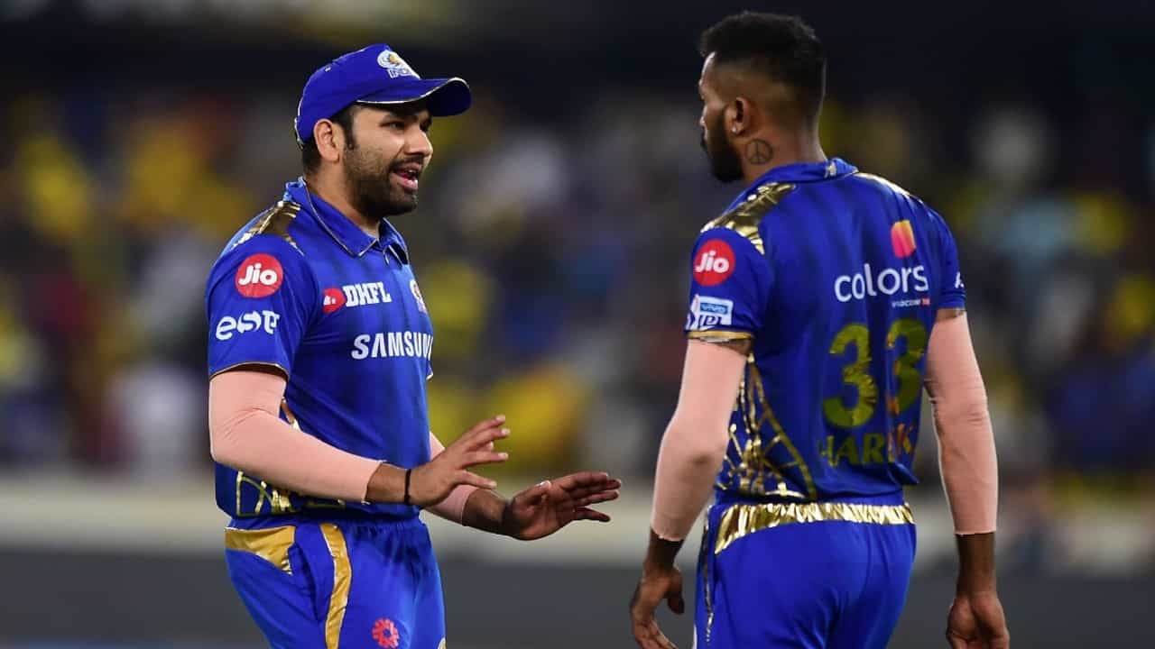 IPL 2024: আগুন লেগেছে টিমে... রোহিত-হার্দিক বিতর্কে চুরমার MI? IPL 2024: আগুন লেগেছে টিমে... রোহিত-হার্দিক বিতর্কে চুরমার MI?