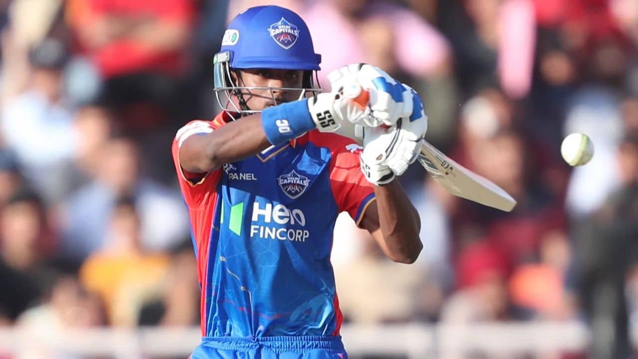 Abishek Porel: ৪, ৬, ৪, ৪, ৬, ১! বাংলার ছেলে অভিষেকের ধুন্ধুমার কাণ্ড আইপিএলে