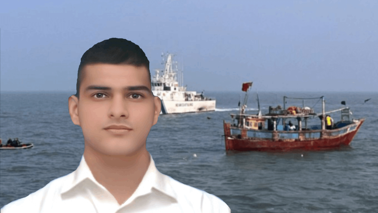 Indian Navy sailor missing: মাঝ সমুদ্রে জাহাজ থেকে কোথায় গেলেন নৌসেনার নাবিক? সিবিআই তদন্ত চাইলেন বাবা-মা