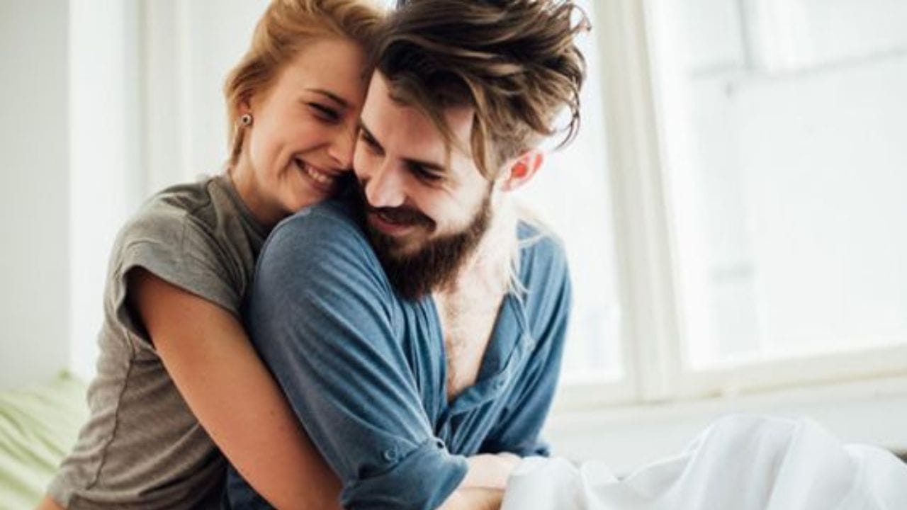 যৌনমিলনের আগে অতিরিক্ত তেলজাতীয় বা ভাজাভুজি খাবেন না। এতে মিলনের ইচ্ছে চলে যেতে পারে। (ছবি:Pinterest)