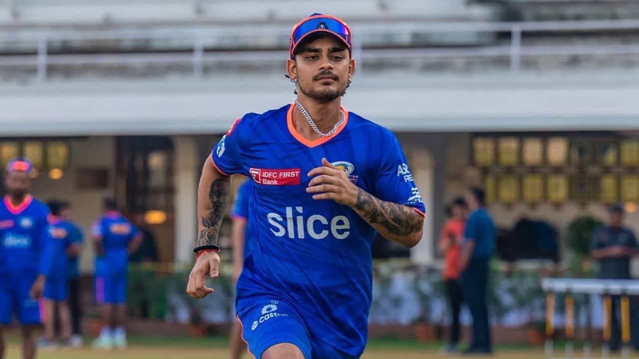 Ishan Kishan: টিমে মজার মানুষ, ঈশানের 'সিরিয়াস' বার্তা; আপনি কি মানবেন? Ishan Kishan: টিমে মজার মানুষ, ঈশানের 'সিরিয়াস' বার্তা; আপনি কি মানবেন?