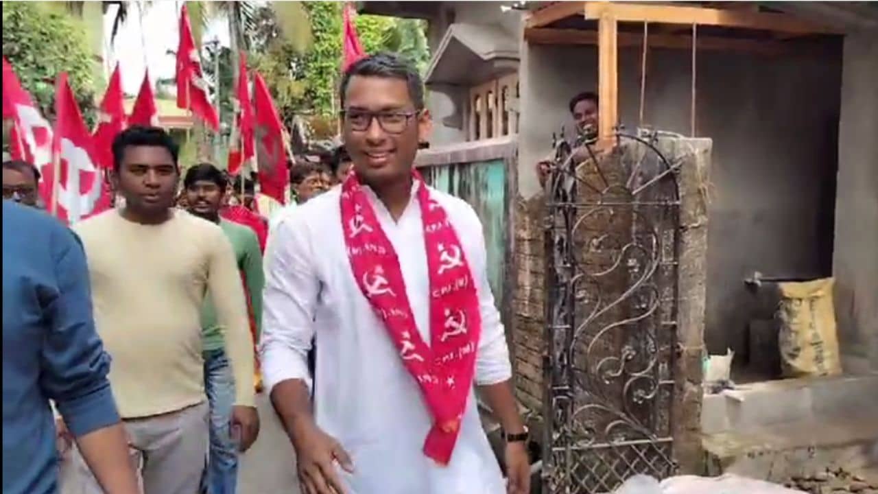 Jalpaiguri News: সংসদে গেলে তুলে ধরবেন নদী ভাঙনের কথা, এলাকাবাসীকে আশ্বাস বামেদের তরুণ মুখ দেবরাজের