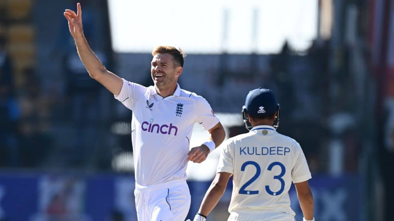 James Anderson: হিমালয়ের কোলে নতুন উচ্চতায় অ্যান্ডারসন, টেস্টে ৭০০ উইকেটের মালিক সুইং কিং