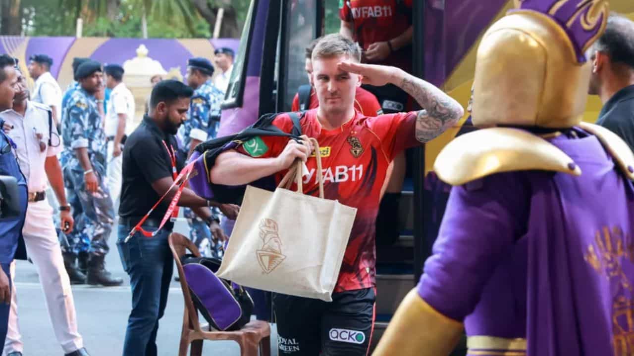IPL 2024, KKR: সৌরভের DC-তে ব্রাত্য, KKR-এ জেসন রয়ের পরিবর্ত সেই ক্রিকেটারই IPL 2024, KKR: সৌরভের DC-তে ব্রাত্য, KKR-এ জেসন রয়ের পরিবর্ত সেই ক্রিকেটারই