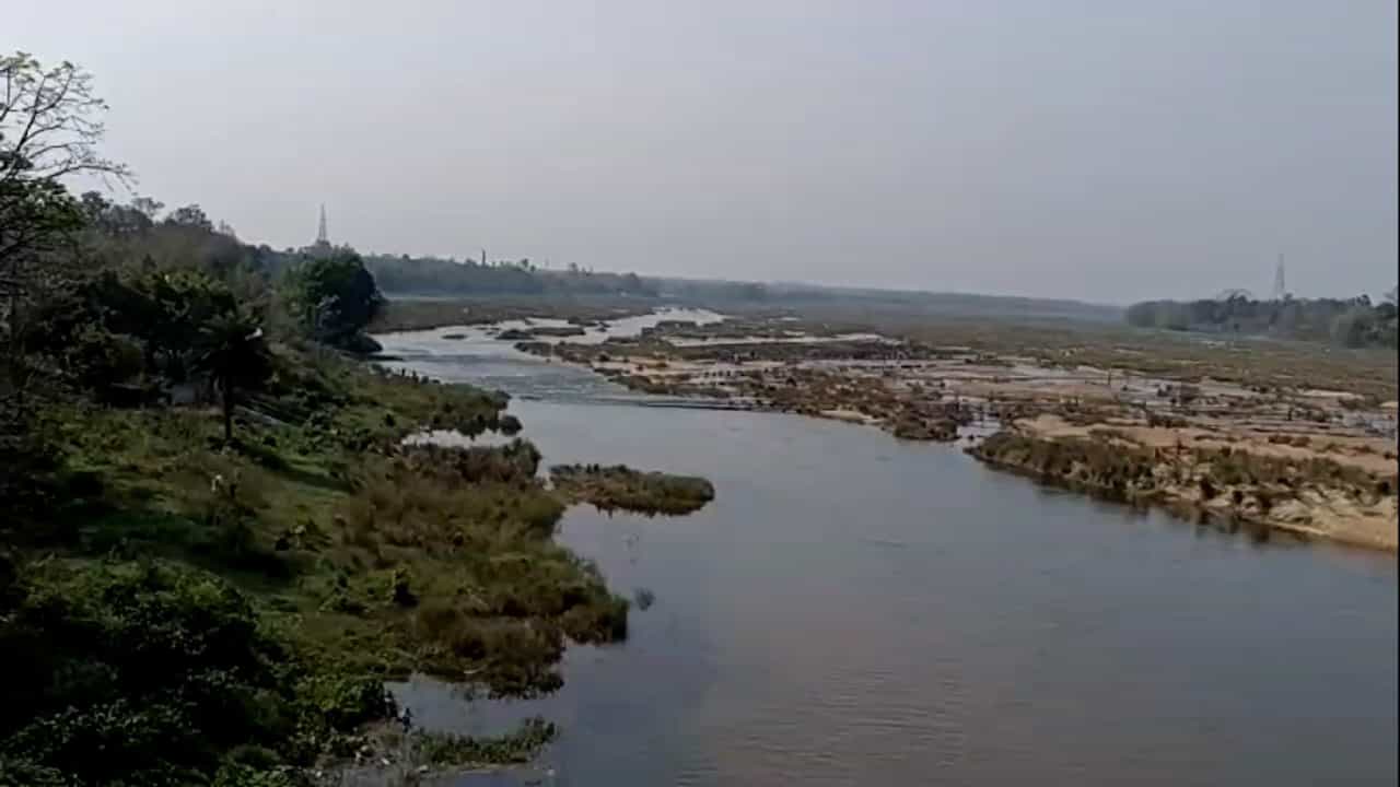 Bankura: ডুবন্ত নাতিকে বাঁচাতে গিয়ে করুণ পরিণতি, আর ঘরে ফেরা হল না বৃদ্ধের Bankura: ডুবন্ত নাতিকে বাঁচাতে গিয়ে করুণ পরিণতি, আর ঘরে ফেরা হল না বৃদ্ধের