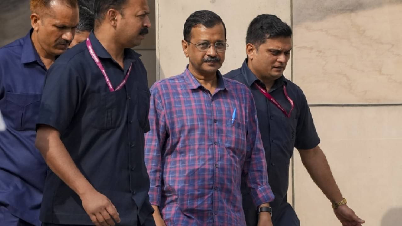 Delhi Liquor Policy Case: কোথায় গেল ১০০ কোটি? প্রশ্ন তুলেও মুক্তি পেলেন না কেজরীবাল