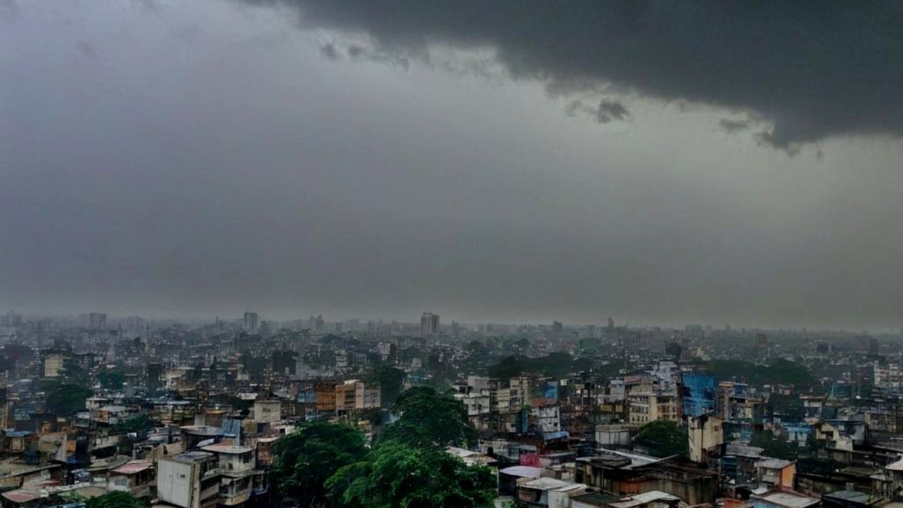 Weather Update: ধেয়ে আসছে ঝড়, বাংলার এই ৭ জেলায় বৃষ্টির পূর্বাভাস আবহাওয়া দফতরের Weather Update: ধেয়ে আসছে ঝড়, বাংলার এই ৭ জেলায় বৃষ্টির পূর্বাভাস আবহাওয়া দফতরের