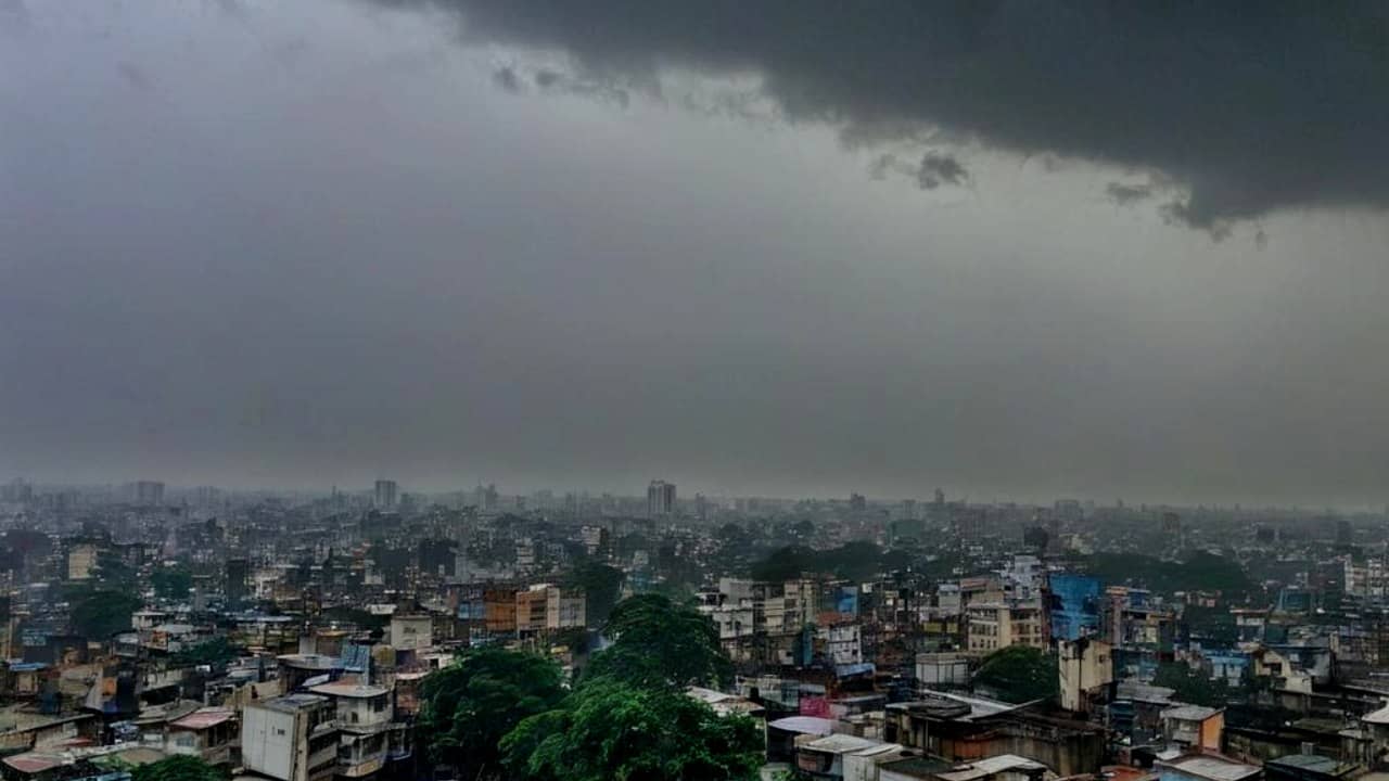 Weather Update: ১৯ দিন পর এমন স্বস্তি কলকাতায়, ভারী বৃষ্টির পূর্বভাস জেলায় জেলায়